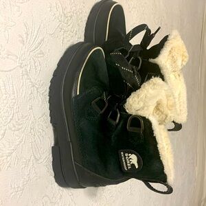 Sorel Waterproof Boots Size 7.5